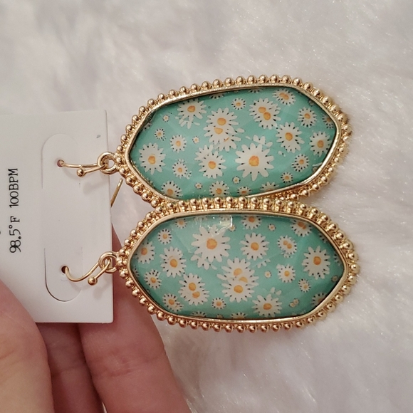 Blue green yellow daisies Goldtone beveled acrylic fun Summer Spring - Picture 9 of 9